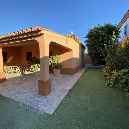 Casa Con Jardin Privado Y Piscina Compartida Villa Cádiz Kültér fotó