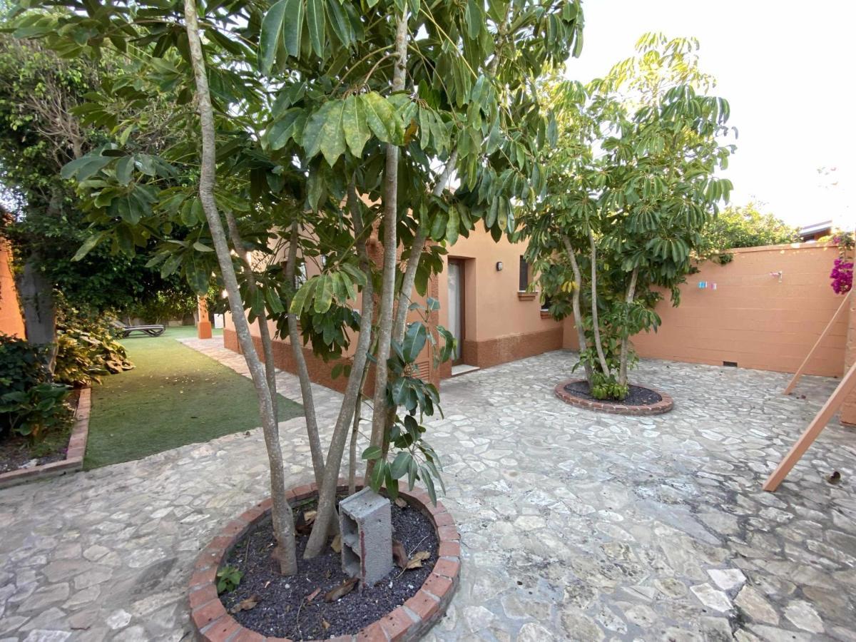 Casa Con Jardin Privado Y Piscina Compartida Villa Cádiz Kültér fotó